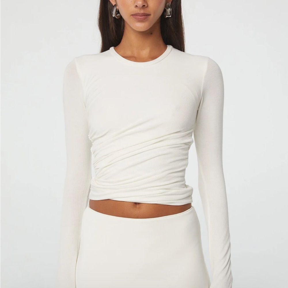 The line by k TERA LONG SLEEVE T-SHIRT